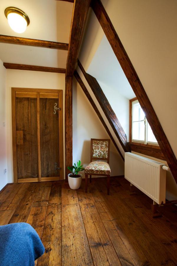 Baroque Chaplain House Kaplanka 1796 A. D. - Historical Luxury Apts In Bohemian Paradise Zelezny Brod エクステリア 写真